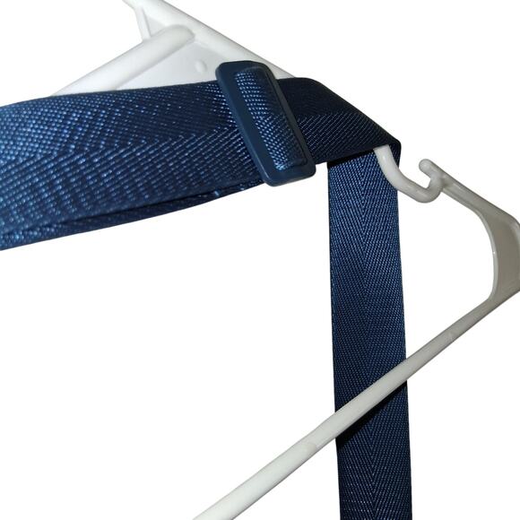 Teal Slingbag By Buns With Waterbottle Holder And Adjustable Strap Nylon - Picture 7 of 9